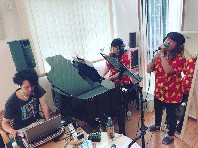 38936082_1419072588237212_418664018920603648_n