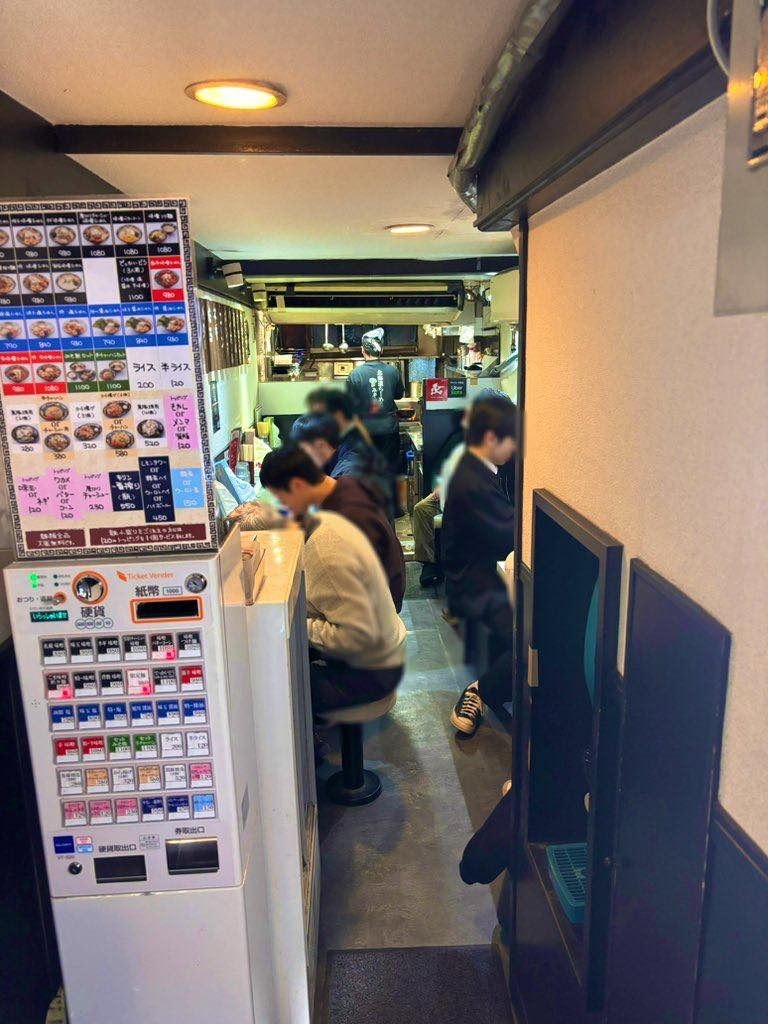 627674370_1349582476972910_3008721683616302668_n